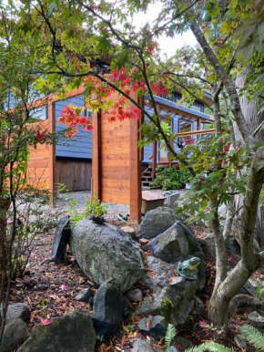 Little Cabin in Middlepoint